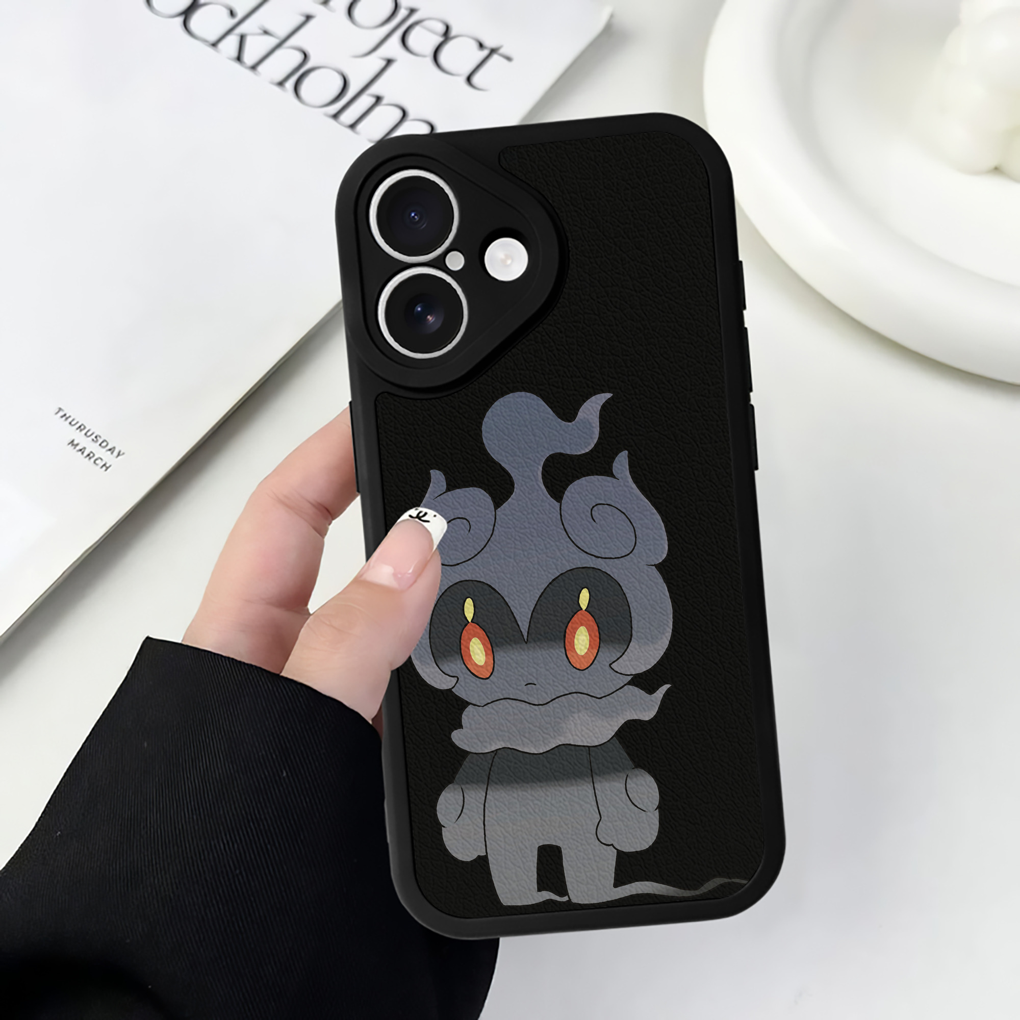（画像用） ポケットモンスター Pokémon 【iPhone 16シリーズ対応】シリコンスマホケース（レザー調） 材質：シリコン